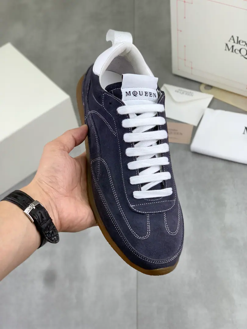 Plant prices Real value Top Version（Synchronise Action）ALEXANDER MCQUEEN Alexander.·McQueen. Latest FlexionSeries A couple who's been in love for years. Leisure Sports shoes Original procurement development Make the goods. This one.Flexion Off whiteToner-coated low-skinned leather-skinning sneakers, Use different sizes of shoelaces The combination of a light-point shoe bottom inspired by anatomy.. The back of the shoe and the back of the heel. Fabulous.: Original import of head-level cattle skin Uchi.: Customized import of air-deep sheep. Shoes under the sole.: Original modeling of slide-resistant rubber material Codes: 39-44（38 45Do it.）