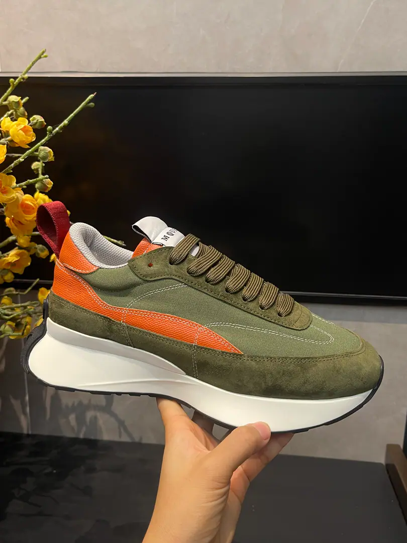 Professional McQueen's Plant.Top Version.Couple money.👫 Alexander McQUEENHigh version upgrades to highest quality again✅ 💪McQueen. Spring, summer, autumn, winter. Top Version Requisition level✅ I'll be the one to join the agency from the front line.🤝 🏆Fabulous.: Italian import quality. No more color for water. 🏆Uchi.: ️AThe first Italian import is in the super-softnet..It's dirty..Sweat..Breathe..Comfortable. 🏆Foot.: The top version is imported into the Italian Super Soft Cow. 🏆Otsumi!: PU+The counter.1:1 🏆Shoeboxes.: Original rice yellow box. Plus white caps for double protection..Buffet.Handbag..Accreditation1:1Shade it.4Set.I'll give you a pair of shoes.. 🖕🏿🖕🏿🖕🏿Shoes belts can be chosen for all the colors of this factory. 🏆Codes: Women34-41.Men38-46 🏆Special Remarks（Female size34. 40.41, Men38.45.46Customise, No, no, no..Back.Change）Please note when you report to the Bully.！We'll win together.🤝