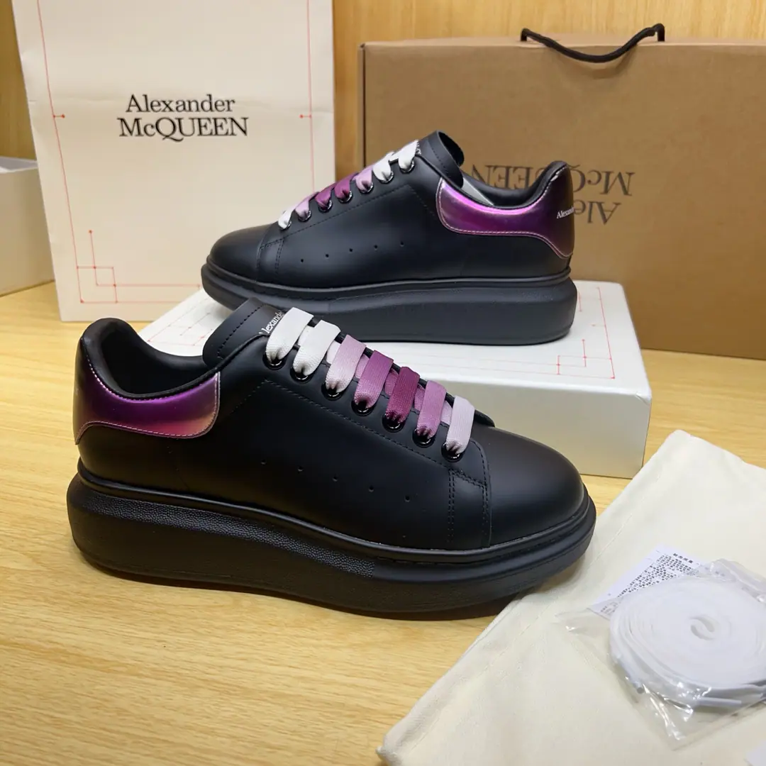 Alexander McQUEENThe latest spring shoes are leading the heavy process. Spring, summer, autumn, winter. Top-level requisition version, White., The thickest design is a long leg.. You're a good worker., Gradual Colour End, It's a lot of fashion.. 💎Fabulous.Fabric: Italian import quality.Silk cow skin. 💎Uchi.inside of 1⃣AThe first Italian imports air-eating sheep. 💎Foot.Stepping: The top-level edition is the Italian super-soft cow skin. 💎Shoes under the sole.Sole: negativeTPUTen.PU 💎package: Original Shoe Box. Buffet.4Set.I'll give you a pair of shoes.．Handbag. 💎Size: Women35-40Men39-45 💎Special Remarks, Female size40.Men.45.Customise, No, no, no..Back.Change）Please note when you report. 👉 👉 👉 👉 👉