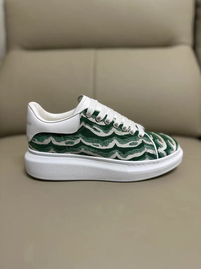 Professional McQueen's Plant.Top Version.Couple money.👫 Alexander McQUEENHigh version upgrades to highest quality again✅ 💪McQueen. Spring, summer, autumn, winter. Top Version Requisition level✅ I'll be the one to join the agency from the front line.🤝 🏆Fabulous.: Italian import quality. No more color for water. 🏆Uchi.: ️AThe first Italian import is in the super-softnet..It's dirty..Sweat..Breathe..Comfortable. 🏆Foot.: The top version is imported into the Italian Super Soft Cow. 🏆Otsumi!: PU+The counter.1:1 🏆Shoeboxes.: Original rice yellow box. Plus white caps for double protection..Buffet.Handbag..Accreditation1:1Shade it.4Set.I'll give you a pair of shoes.. 🖕🏿🖕🏿🖕🏿Shoes belts can be chosen for all the colors of this factory. 🏆Codes: Women34-41.Men38-46 🏆Special Remarks（Female size34. 40.41, Men38.45.46Customise, No, no, no..Back.Change）Please note when you report to the Bully.！We'll win together.🤝