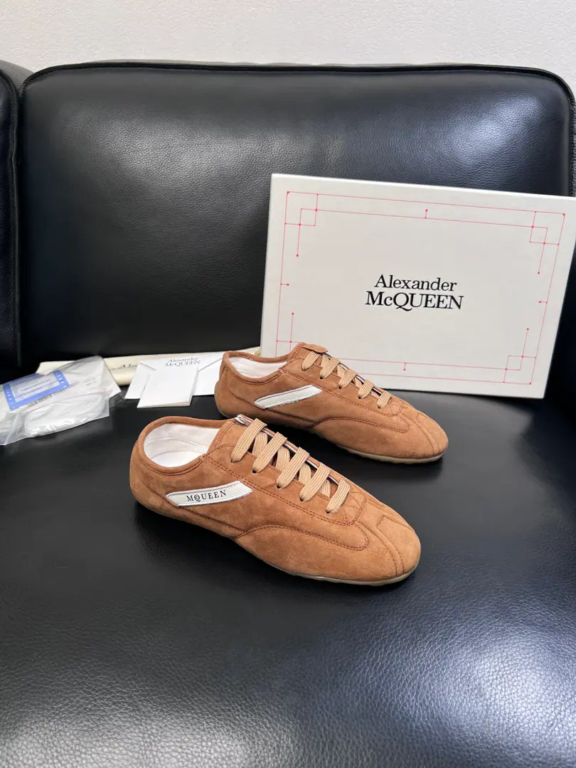 Alexander McQueen High Quality Top-level craft McQueen. Synchronize cabinets Original plant configuration, Italian imports of original cow-coloured flour, High-quality integration process, All imported water- dyeed cattle stubs., Shoes under the sole.: The original factory is super comfortable with the original base., The original factory and the single., Couple money. Codes 35-44（ Make a reservation. Women40 45 46 47 ）