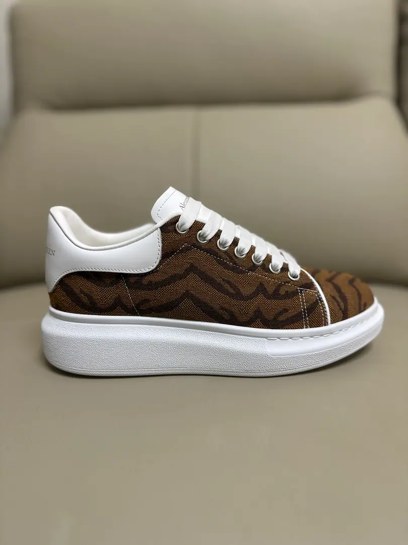 Professional McQueen's Plant.Top Version.Couple money.👫 Alexander McQUEENHigh version upgrades to highest quality again✅ 💪McQueen. Spring, summer, autumn, winter. Top Version Requisition level✅ I'll be the one to join the agency from the front line.🤝 🏆Fabulous.: Italian import quality. No more color for water. 🏆Uchi.: ️AThe first Italian import is in the super-softnet..It's dirty..Sweat..Breathe..Comfortable. 🏆Foot.: The top version is imported into the Italian Super Soft Cow. 🏆Otsumi!: PU+The counter.1:1 🏆Shoeboxes.: Original rice yellow box. Plus white caps for double protection..Buffet.Handbag..Accreditation1:1Shade it.4Set.I'll give you a pair of shoes.. 🖕🏿🖕🏿🖕🏿Shoes belts can be chosen for all the colors of this factory. 🏆Codes: Women34-41.Men38-46 🏆Special Remarks（Female size34. 40.41, Men38.45.46Customise, No, no, no..Back.Change）Please note when you report to the Bully.！We'll win together.🤝