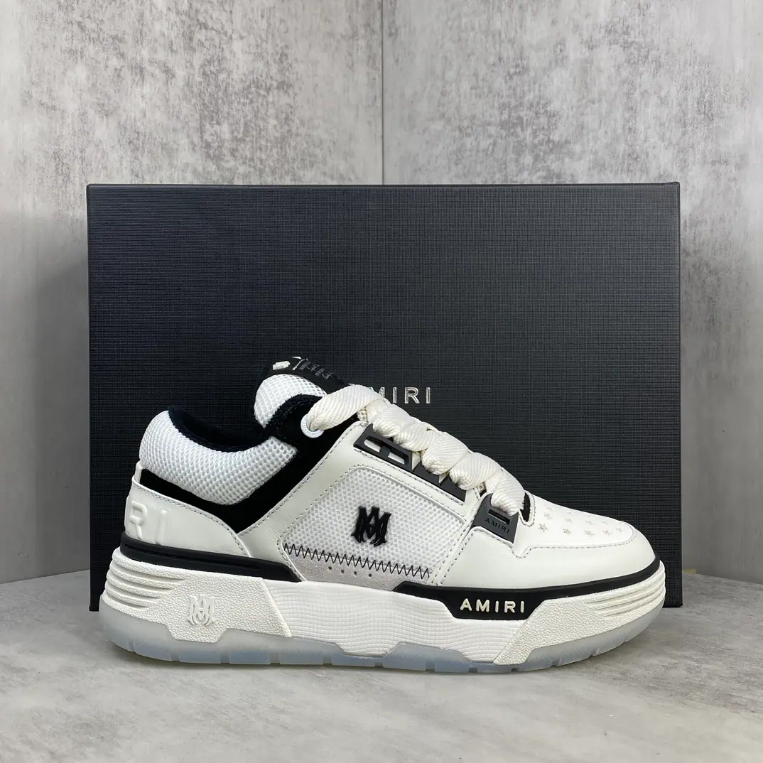 🔥New money up.🔥 Top of the birth. AmiriAmir.2024Spring and summer.MA-1Bread shoes. AmiriNew season's giving up rock punk style., A lot of unsaturated color is used., Morandy., Whether you see it or wear it., It's all very pleasant. The big tongue of the bread shoes was carried on., It's a reduction in the length of the shoe., It's thickened to the bottom., The shoe head is more round.. Amiri"and the brand letters and MAThe sign appears on the side of the shoe. Codes: Men39-45