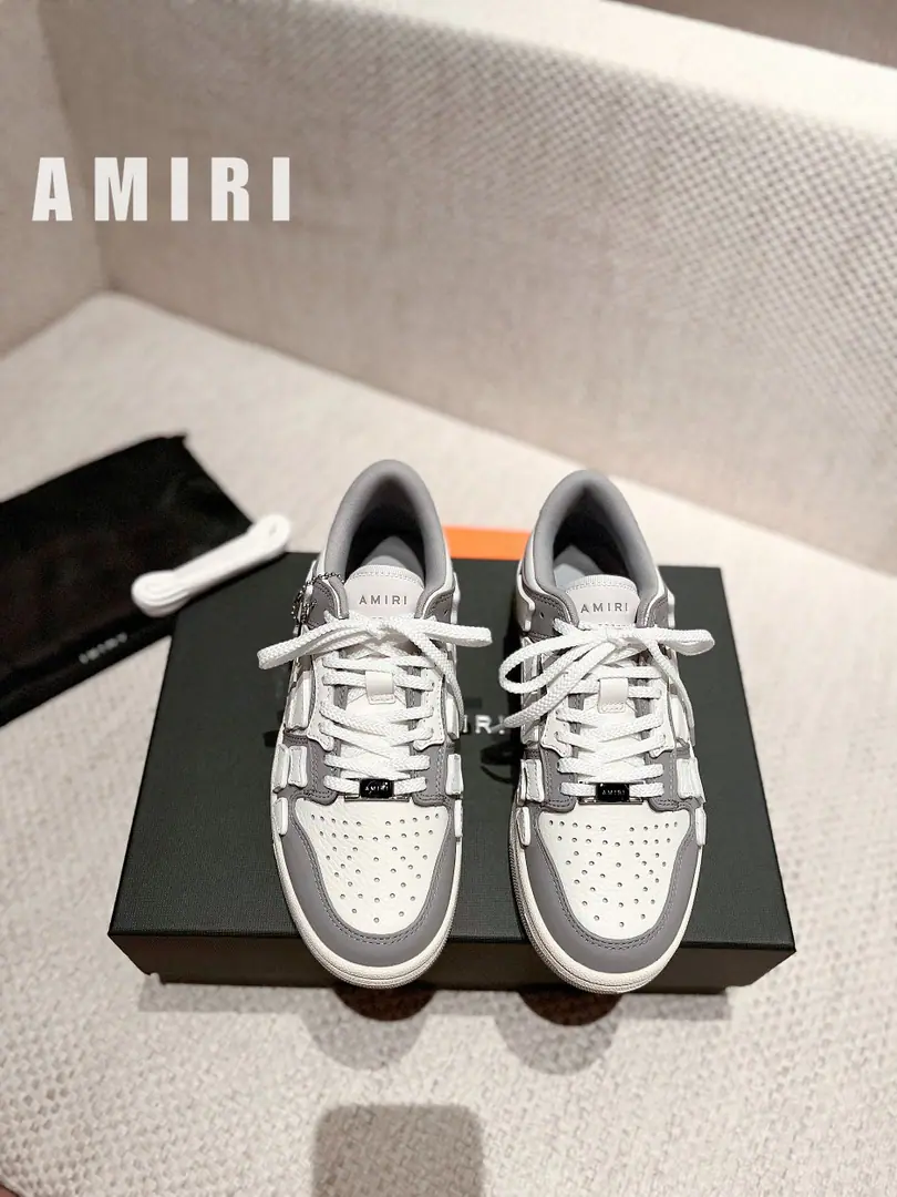 𝐀𝐌𝐢𝐑Low-band bones.🦴Shoes. ‼️ Yang, Wang Yi Bo, Chan Wei-Wing, Kenji Hon., Liu Jinghua, Xu Quan Chui, Oh Sung Yi, White and many other online bloggers are recommended.！AJ1The shoe-type side.！A unique stereo bone design.！Call.NikeFire!FogSit on equal footing.！That's awesome.！- I'm on a daily trip.！You can wear whatever you like at any time., No dress requirements., It's not stress-free. ！Jane's got a nice foot.！I'm very good at my feet., No feet.！Every color is very cool.！It's so qualitative.‼️ ⚠️Shoe-faced bones.🦴Cutting the sameYBDouble-story cortex is tied and all hand-cuts are done., Sewing, Oilside, Details and quality are all full.！ ⇢✈Shoe.: All head-level cattle skins.！Inner Nets Collapse, Nike and Aditi are specializing in the field.！ ⇢✈Otsumi!: Unique original.1:1 Rubber-resistant ground.【3cmLeft and right height】 ⇢✈𝐒𝐢𝐳𝐞Women's dress.: 35-40, ⇢✈𝐒𝐢𝐳𝐞Men's clothing: 39-45