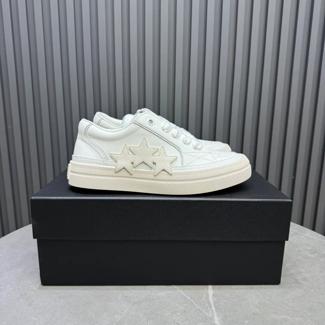 🇨🇳. 🎤🎤 AMIRIEmile's a couple of broken-up shoes.. The recreational leader.. The high street brand with the exclusive bone-bone shoes from Los Angeles., A lot of stars., China's new rapper, White.Gali Wang Yi Bo The red-browser is fighting for his feet., AJ1The shoe-shaped skulls are swollen with bones. ❶Fabulous.:The original is for head-deck skin.➕Double-coated artificial oil side process ❷Same original as Uchi.:CustomiseNikeIn the same grade. (♪ Can't get over ♪) ❸Foot.:The original model is a plasticized one-shoe cushion. ❹Otsumi!:The original factory.1:1Three colors. Original Base ❺Codes:35-46