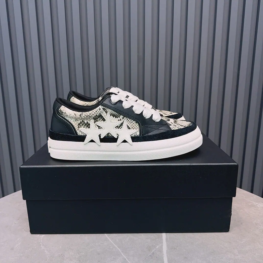 🇨🇳. 🎤🎤 AMIRIEmile's a couple of broken-up shoes.. The recreational leader.. The high street brand with the exclusive bone-bone shoes from Los Angeles., A lot of stars., China's new rapper, White.Gali Wang Yi Bo The red-browser is fighting for his feet., AJ1The shoe-shaped skulls are swollen with bones. ❶Fabulous.:The original is for head-deck skin.➕Double-coated artificial oil side process ❷Same original as Uchi.:CustomiseNikeIn the same grade. (♪ Can't get over ♪) ❸Foot.:The original model is a plasticized one-shoe cushion. ❹Otsumi!:The original factory.1:1Three colors. Original Base ❺Codes:35-46