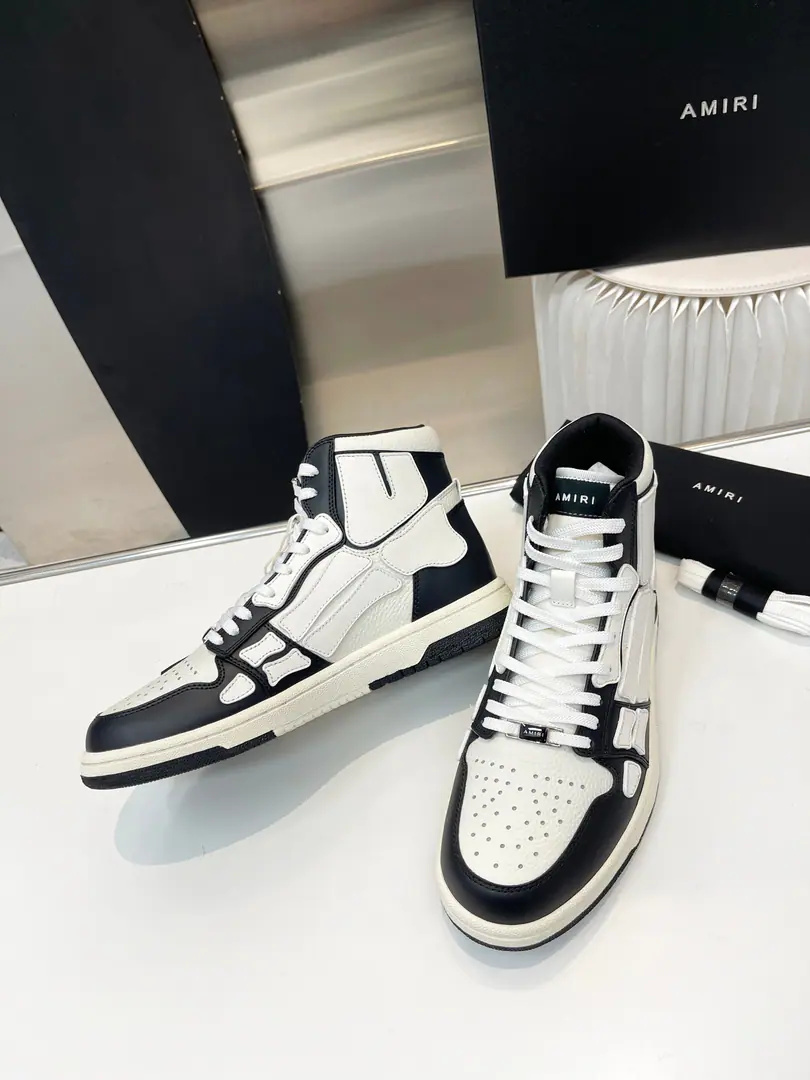 𝐀𝐌𝐢𝐑Low-band bones.🦴Shoes. ‼️ Yang, Wang Yi Bo, Chan Wei-Wing, Kenji Hon., Liu Jinghua, Xu Quan Chui, Oh Sung Yi, White and many other online bloggers are recommended.！AJ1The shoe-type side.！A unique stereo bone design.！Call.NikeFire!FogSit on equal footing.！That's awesome.！- I'm on a daily trip.！You can wear whatever you like at any time., No dress requirements., It's not stress-free. ！Jane's got a nice foot.！I'm very good at my feet., No feet.！Every color is very cool.！It's so qualitative.‼️ ⚠️Shoe-faced bones.🦴Cutting the sameYBDouble-story cortex is tied and all hand-cuts are done., Sewing, Oilside, Details and quality are all full.！ ⇢✈Shoe.: All head-level cattle skins.！Inner Nets Collapse, Nike and Aditi are specializing in the field.！ ⇢✈Otsumi!: Unique original.1:1 Rubber-resistant ground.【3cmLeft and right height】 ⇢✈𝐒𝐢𝐳𝐞Women's dress.: 35-40, ⇢✈𝐒𝐢𝐳𝐞Men's clothing: 39-45