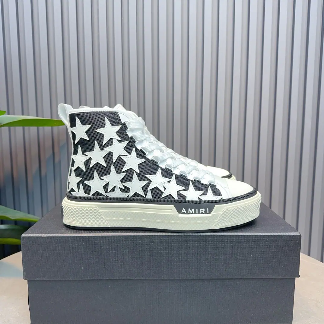 AMIRIEmile's a couple of broken-up shoes.. The recreational leader.. The high street brand with the exclusive bone-bone shoes from Los Angeles., A lot of stars., China's new rapper, White.Gali Wang Yi Bo The red-browser is fighting for his feet., AJ1The shoe-shaped skulls are swollen with bones. ❶Fabulous.:The original is for head-deck skin.➕Double-coated artificial oil side process ❷Same original as Uchi.:CustomiseNikeIn the same grade. (♪ Can't get over ♪) ❸Foot.:The original model is a plasticized one-shoe cushion. ❹Otsumi!:The original factory.1:1Three colors. Original Base ❺Codes:35-46