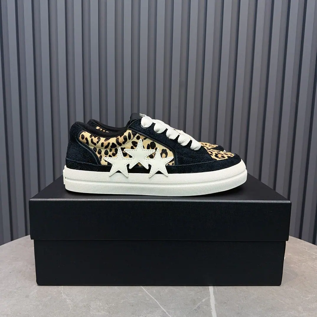 🇨🇳. 🎤🎤 AMIRIEmile's a couple of broken-up shoes.. The recreational leader.. The high street brand with the exclusive bone-bone shoes from Los Angeles., A lot of stars., China's new rapper, White.Gali Wang Yi Bo The red-browser is fighting for his feet., AJ1The shoe-shaped skulls are swollen with bones. ❶Fabulous.:The original is for head-deck skin.➕Double-coated artificial oil side process ❷Same original as Uchi.:CustomiseNikeIn the same grade. (♪ Can't get over ♪) ❸Foot.:The original model is a plasticized one-shoe cushion. ❹Otsumi!:The original factory.1:1Three colors. Original Base ❺Codes:35-46