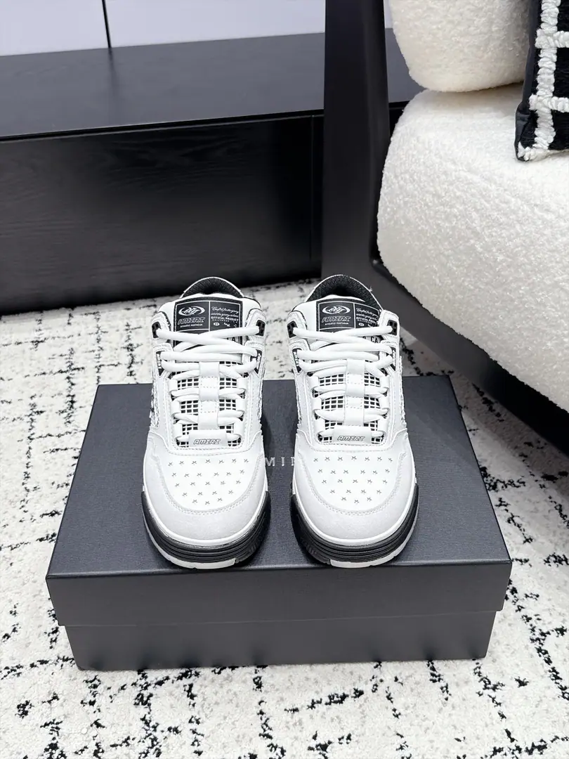 #Top Version Couple money. AMIRI Amir. 26/ LatestMA SkylineSeries Retro. Thick Couple money. Leisure Sports shoes Basketball shoes. Shoes. NewMA SkylineSeries, StereoMA QUADDot, Double-coloured rubber soles combined with skin-skinned shoes, Personal basketball style and leisure shoes., The tidal man must have a single item.. ✔️Fabulous.: Original customized import of head-level cattle skin ✔️Uchi.: The original custom-made air network. ✔️Otsumi!: Original modeling of slide-resistant rubber material ✔️Size: 35-45（Women40 Men45Do it.）
