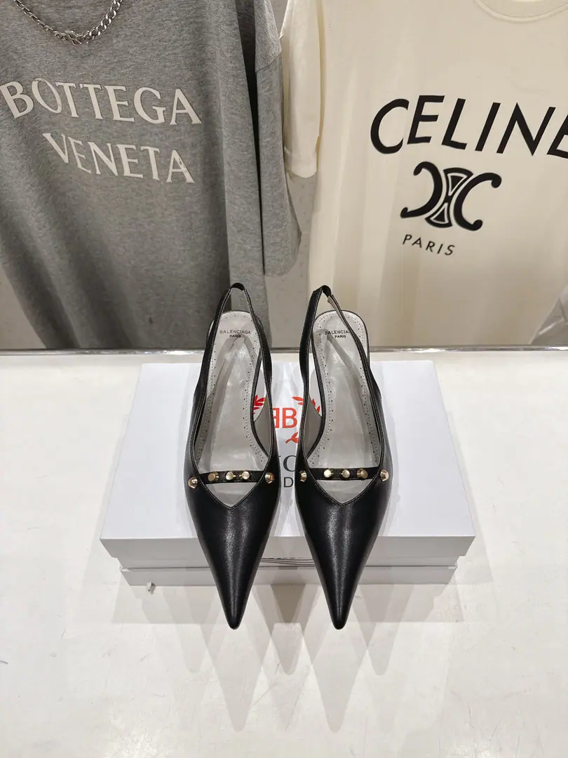 🏧𝐁𝐚𝐥𝐞𝐧𝐜𝐢𝐚𝐠𝐚/The classic Parisian. The stump behind the head is empty. Top Version And make the fun of it. The classics. And not swollen. And pulls the line. No foot-picking at all. The skin is soft. Top foot effect.👍 Customize the original hardware nails. It's really too delicate.～ Import of sheep-coat paste in original Uchi.+A foot-skin. The original Italian is a very big one. He's tall.5.0CM Size35-42 [34.40.41.42Custom]