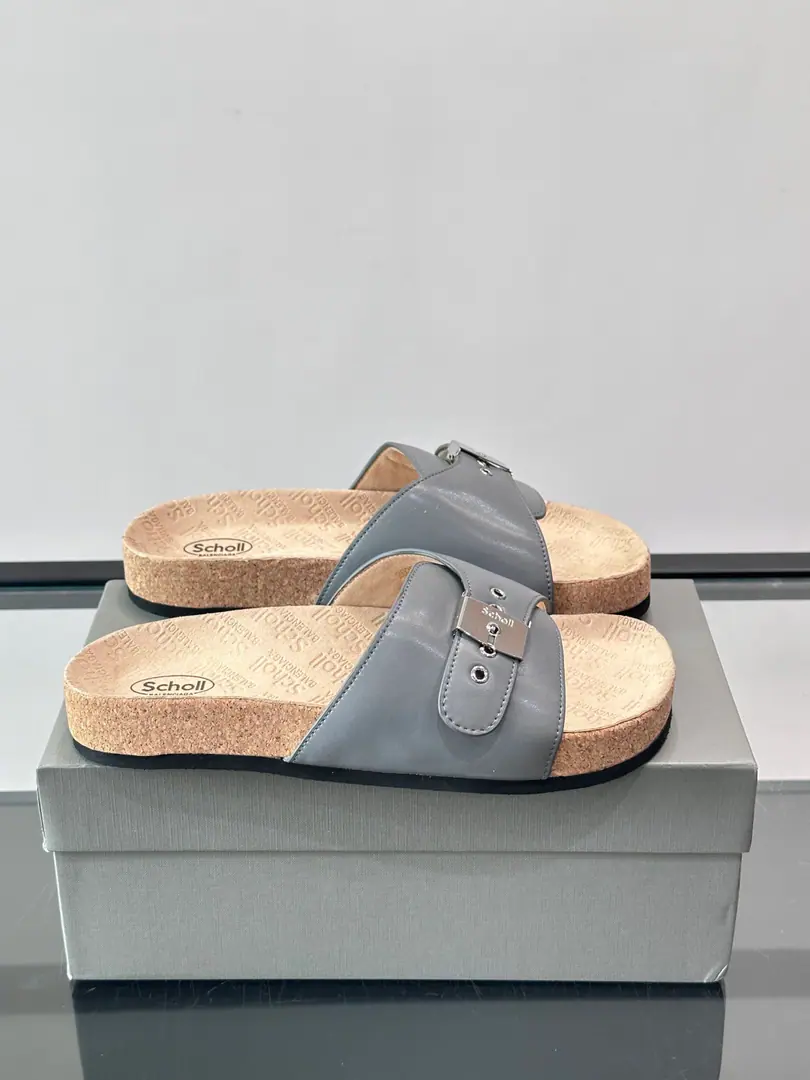 balenciaga&Birkenstock BostonJoint sandals.🩴Shoes., Signal double-banded.+Metal button design, The skin of the cow is so good.！The soles of the softwood shoes fit the bow., Full support., It's nice to wear it for a long time.～The ancient wind is a little light., I can easily handle my day off or my day off., Comfortable and cozy., No wonder it's classic.！✨ size: 39-44（38.45.46Custom）