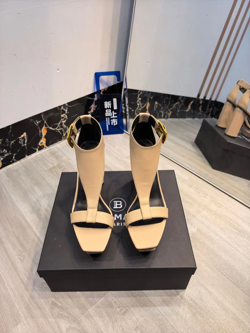 Plant exits, 𝘽𝙖𝙡*𝙖𝙞𝙣 Balman.2026Spring and summer's latest show hates the sandals of the water station.. ʚ😊ɞ The name Balman.𝘽𝙖𝙡𝙢𝙖𝙞𝙣By the French fashion designer.𝙥𝙞𝙚𝙧𝙧𝙚 𝘽𝙖𝙡𝙢𝙖𝙞𝙣（Pierre..Balman.）Mr. S. was created1945The old fashion house., with𝘿𝙞𝙤𝙧, 𝘽𝙖𝙡𝙚𝙣𝙘𝙞𝙖𝙜𝙖And we're going to be the three-star fashions after World War II.[Sneak.][Sneak.]This is a purely manual fashion piece. ʚ😊ɞ 𝘽𝙖𝙡𝙢𝙖𝙞𝙣Balman. The more you look at it, the more you look at it. Get a pair of Balman's shoes.𝘽𝙖𝙡𝙢𝙖𝙞𝙣 The invincible is a beautiful place.[Tooth.][Tooth.][Tooth.]That's a lot of energy. It's not good.[Tooth.][Tooth.][Tooth.] 🐝👣 ✔Original plant development, No originals, no goods. 〰 ɪɴғᴏʀᴍᴀᴛɪᴏɴ 〰 💎Material: Imported cattle skin 💎Uchi.: Imported cattle skin 💎He's tall.: 10.5𝐶𝑀♡ 💎Otsumi!: Italian imports are so thick. 💎Codes: 36--42（40.41.42Custom without re-offer）