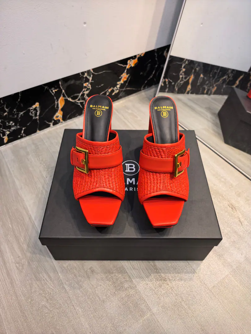 Plant exits, 𝘽𝙖𝙡*𝙖𝙞𝙣 Balman.2026Spring and summer's latest show hates the water-proof slippers.. ʚ😊ɞ The name Balman.𝘽𝙖𝙡𝙢𝙖𝙞𝙣By the French fashion designer.𝙥𝙞𝙚𝙧𝙧𝙚 𝘽𝙖𝙡𝙢𝙖𝙞𝙣（Pierre..Balman.）Mr. S. was created1945The old fashion house., with𝘿𝙞𝙤𝙧, 𝘽𝙖𝙡𝙚𝙣𝙘𝙞𝙖𝙜𝙖And we're going to be the three-star fashions after World War II.[Sneak.][Sneak.]This is a purely manual fashion piece. ʚ😊ɞ 𝘽𝙖𝙡𝙢𝙖𝙞𝙣Balman. The more you look at it, the more you look at it. Get a pair of Balman's shoes.𝘽𝙖𝙡𝙢𝙖𝙞𝙣 The invincible is a beautiful place.[Tooth.][Tooth.][Tooth.]That's a lot of energy. It's not good.[Tooth.][Tooth.][Tooth.] 🐝👣 ✔Original plant development, No originals, no goods. 〰 ɪɴғᴏʀᴍᴀᴛɪᴏɴ 〰 💎Material: Imported cattle skin 💎Uchi.: Imported cattle skin 💎He's tall.: 10.5𝐶𝑀♡ 💎Otsumi!: Italian imports are so thick. 💎Codes: 36--42（40.41.42Custom without re-offer）