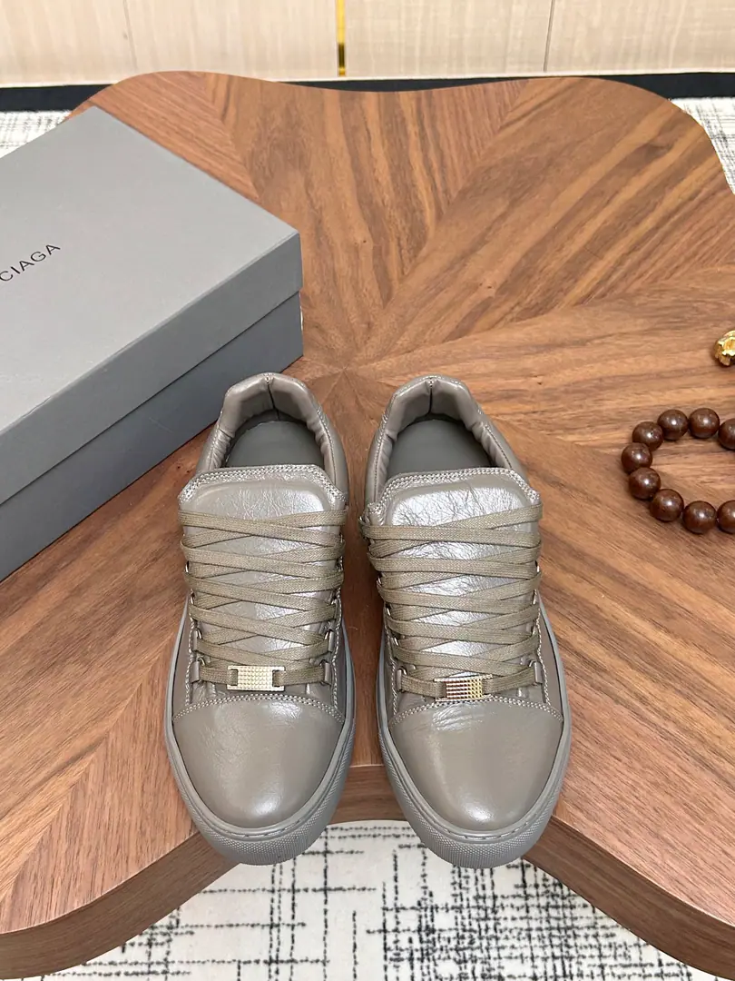 Get out of the factory. 🔥Balenciaga🆕 Parisian.38-45👟