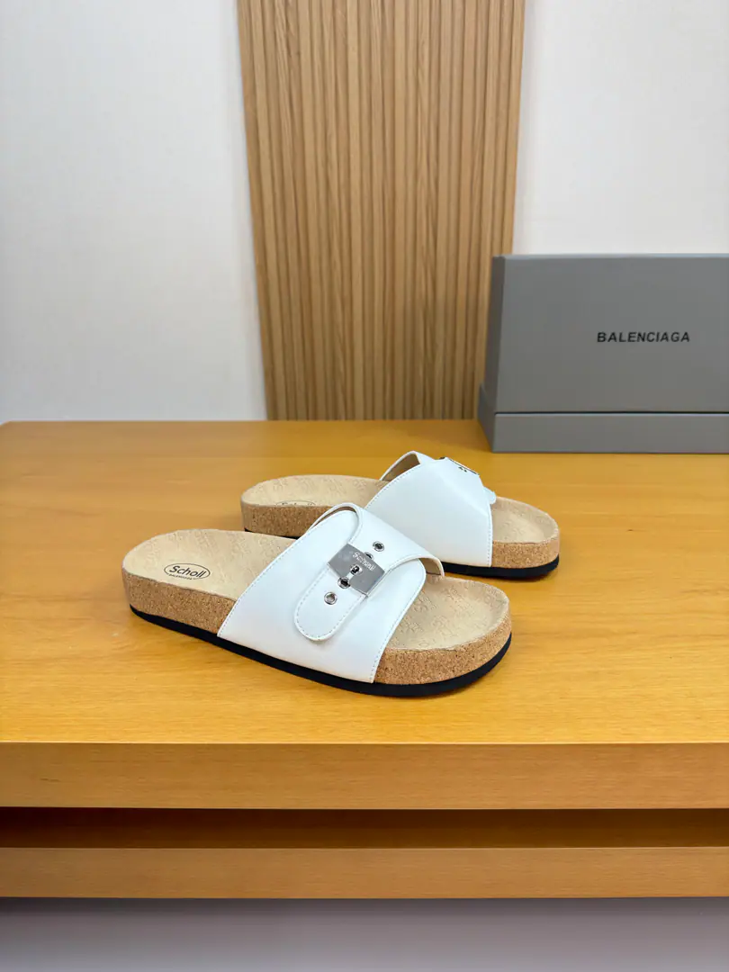 【 BALENCIAGA】Parisian. High-end quality Original List·- Rhythm slippers. Shoe.: Imports🔝Napa green skin. Uchi.: Environmental anti-velvet. Otsumi!: It's so light.TPURubber bubbles. Combination to the base Super-high-quality control.·- I'm doing a little work.: Highlight(High-end·- How expensive.·Slot) Size: 39-44（38, 45, Make a reservation.)·BLCG0186