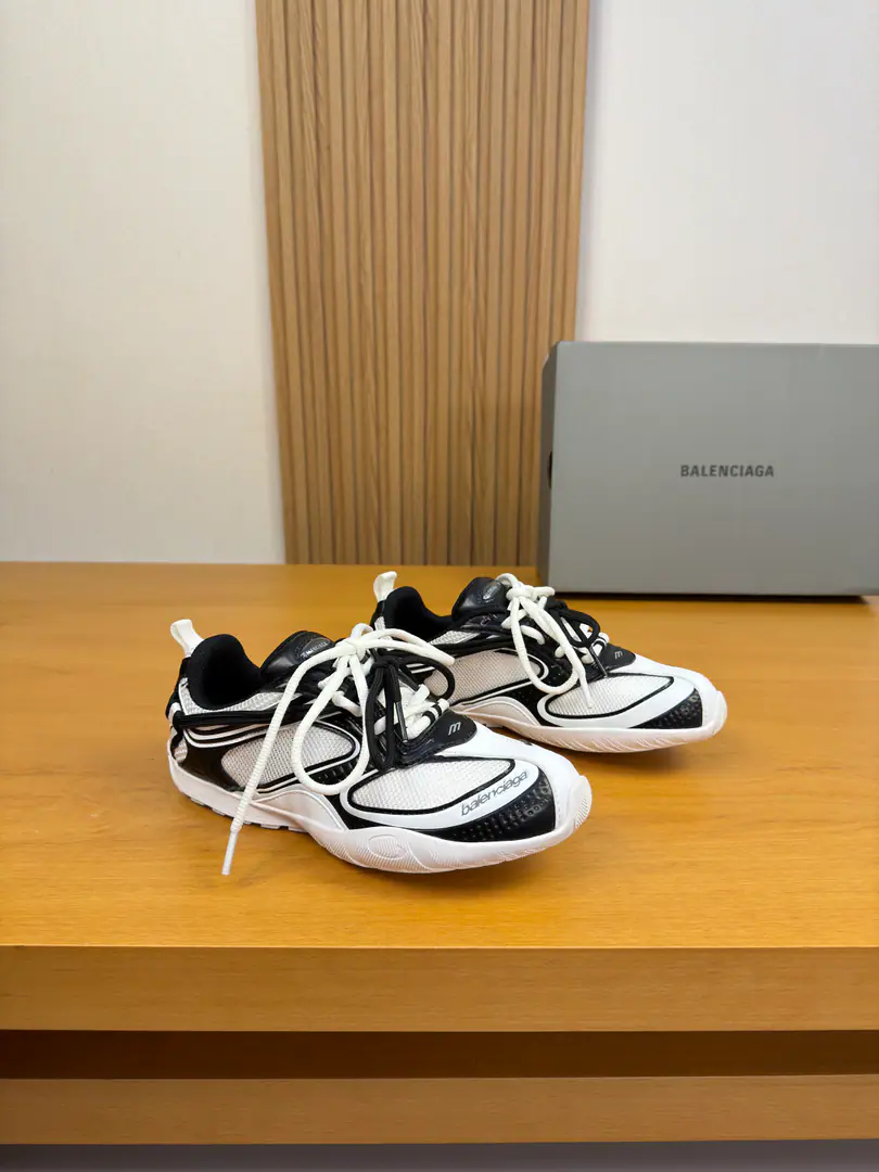 【 BALENCIAGA】Parisian. High-end quality Original List👩🏻‍❤️‍👨🏻A couple costume.·Leisure sports shoes Shoe.: Original🔝Environmental colour brandlogoTotem., Brand web canvas., Shoes tied around shoelaces Uchi.: Brand canvas. Otsumi!: TPUBubbles·Rubber. Double-coloured base Super-high-quality control.·- I'm doing a little work.: Highlight(High-end·- How expensive.·Slot) Size: Same paragraph for men and women36-44（Women35, 40, Men38, 45, Make a reservation.)·3396