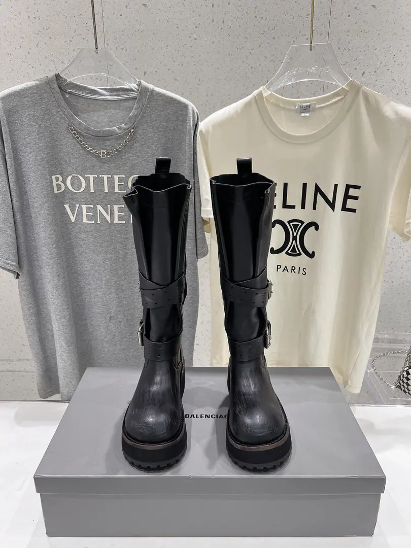 High Version Out Men+30 BALENCIAG*Parisian.F 2026ssAutumn and a couple with long boots, boots Martin. Synchronize the stylish head skin with the original The upper foot is comfortable. ♪ While being handsome ♪ It's not a bad feeling. It's a real cool, cool, cool, cool, cool, cool, cool, cool, cool, cool, cool, cool, cool, cool, cool, cool, cool, cool, cool, cool, cool, cool, cool, cool, cool, cool, cool, cool, cool, cool, cool, cool, cool, cool, cool, cool, cool, cool, cool, cool, cool, cool, cool, cool, cool, cool, cool, cool, cool, cool, cool, cool, cool, cool, cool, hot, hot, hot, hot, hot, hot, hot, hot, hot, hot, hot, hot, hot, hot, hot, hot, hot, hot, hot, hot, hot, hot, hot, hot, hot, hot, hot, hot, hot, hot, hot, hot, hot, Absolute original re-engineer The top of the market is a match.！！！But this one, the fast stuff, is not working. Please, just look at the details. ✔Fabulous.: Customized imports of cattle skin ✔Uchi.: In the calf's skin. ✔Otsumi!: Original rubber+Fly-resistant.+Real leather. ✔Codes: 35-45 （Women40.41Men45Make a reservation.）