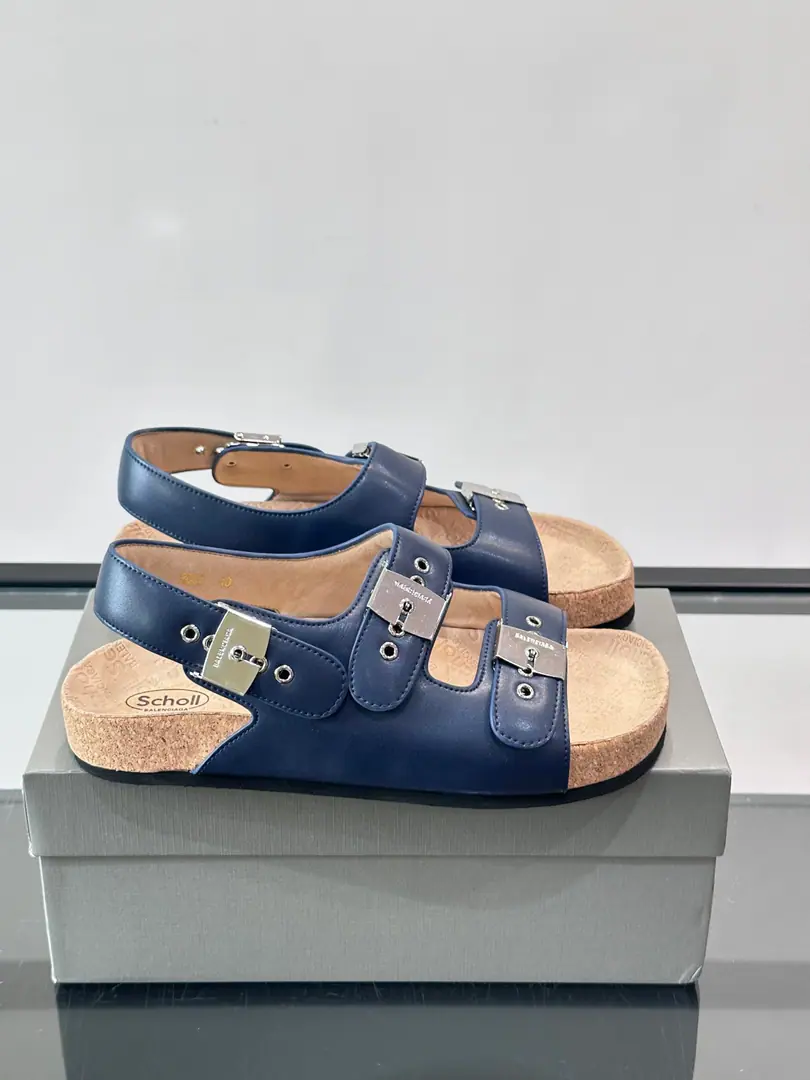 balenciaga&Birkenstock BostonJoint sandals.🩴Shoes., Signal double-banded.+Metal button design, The skin of the cow is so good.！The soles of the softwood shoes fit the bow., Full support., It's nice to wear it for a long time.～The ancient wind is a little light., I can easily handle my day off or my day off., Comfortable and cozy., No wonder it's classic.！✨ size: 39-44（38.45.46Custom）