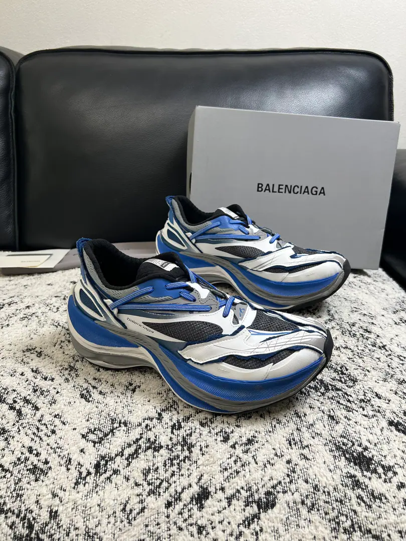 BALENCIAGA High Quality Top-level craft Parisian. The counter is being synchronized with the original distribution configuration., Italian imports of original cow-coloured flour, High-quality integration process, All imported water- dyeed cattle stubs., Shoes under the sole.: The original factory is super comfortable with the original base., The original factory and the single. Codes 39-44（ Make a reservation. 45 )