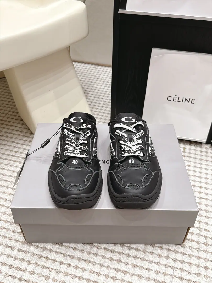 Requisition level BALENCIAGA Parisian.26 Latest Monday Ultra The ancient belt. Couple money. Leisure shoes. Half-drawn. Paris is a fire., This is a perfect design., A very wide-footed sister. Shoes are ester-based. nylon and polyurethane produced It's a step up from the surface and the comforts. The back heel has a weasel and a lass. The outside and the back. Balenciaga Marking Shoes. unity sports icon Artwork ♪ Shoe tongues on the3B sports icon Artwork In the fabric, you're putting feet on the inside.. Size: 35-45