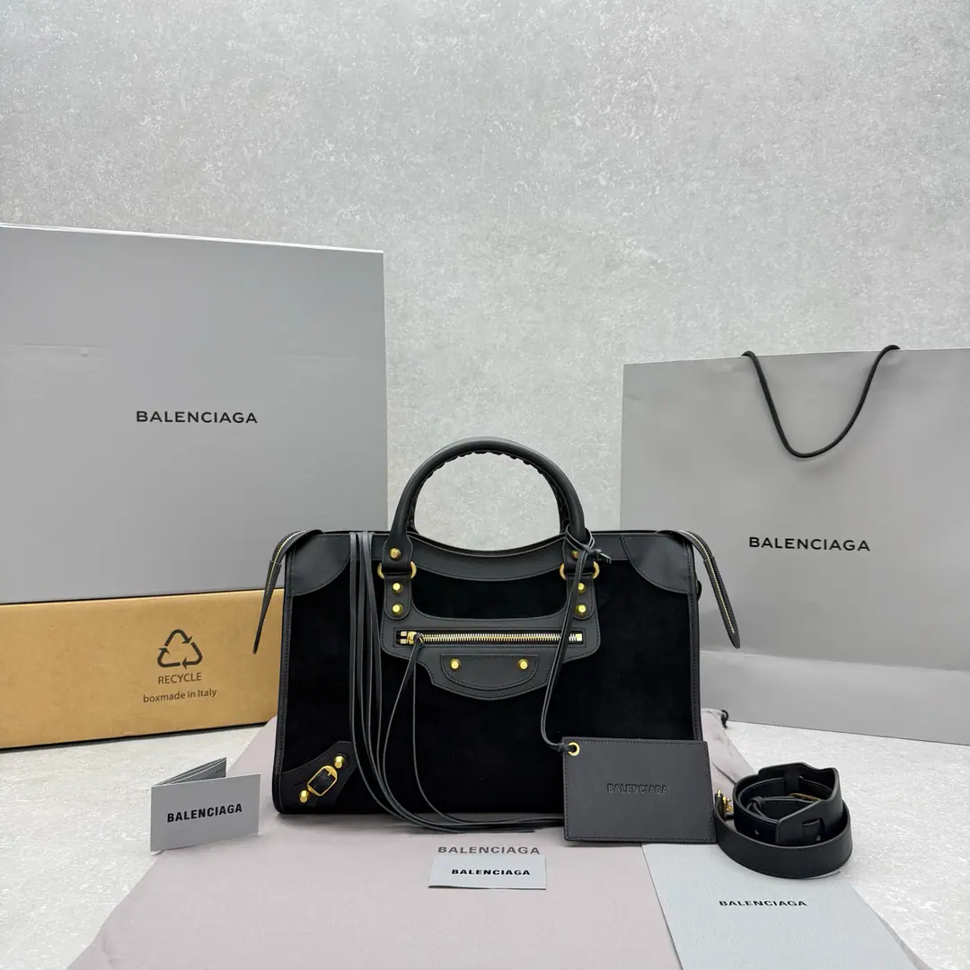 Medium｛Sand/Black｝Out 𝐁𝐚𝐥𝐞𝐧𝐜𝐢𝐚𝐠𝐚 𝐥𝐞 𝐜𝐢𝐭𝐲Truck, car, car, car, car, car, car, car, car, car, car, car, car, car, car, car, car, car, car, car, car, car, car, car, car, car, car, car, car, car, car, car, car, car, car, car, car, car, car, car, car, car, car, car, car, car, car, car, car, car, car, car, car, car, car, car, car, car, car, car, car, car, car, car, car, car, car, car, car, car, car, car, car, car, car, car, car, car, car, car, car, car, car, car, car, car, car, car, car, car, car, car, car, car, car, car, car, car, car, car, car, car, car, car, car, car Y2KThe tide continues to sweep the fashion world., This is a big old money bag., A high-quality color mix, a season-winter plate in Pittato.！The classic nails and zippers., The ancients are so stylish., It's super-capable., It's all a little bit of a back or a handheld.. The most iconic designer bag of the Millennium., It's defined as an era.It BagThis year, we're returning to a phenomenon-level recovery.！ Paragraph: 3301 Dimensions: Bottom 38.5x High 24x Kuan 15cm
