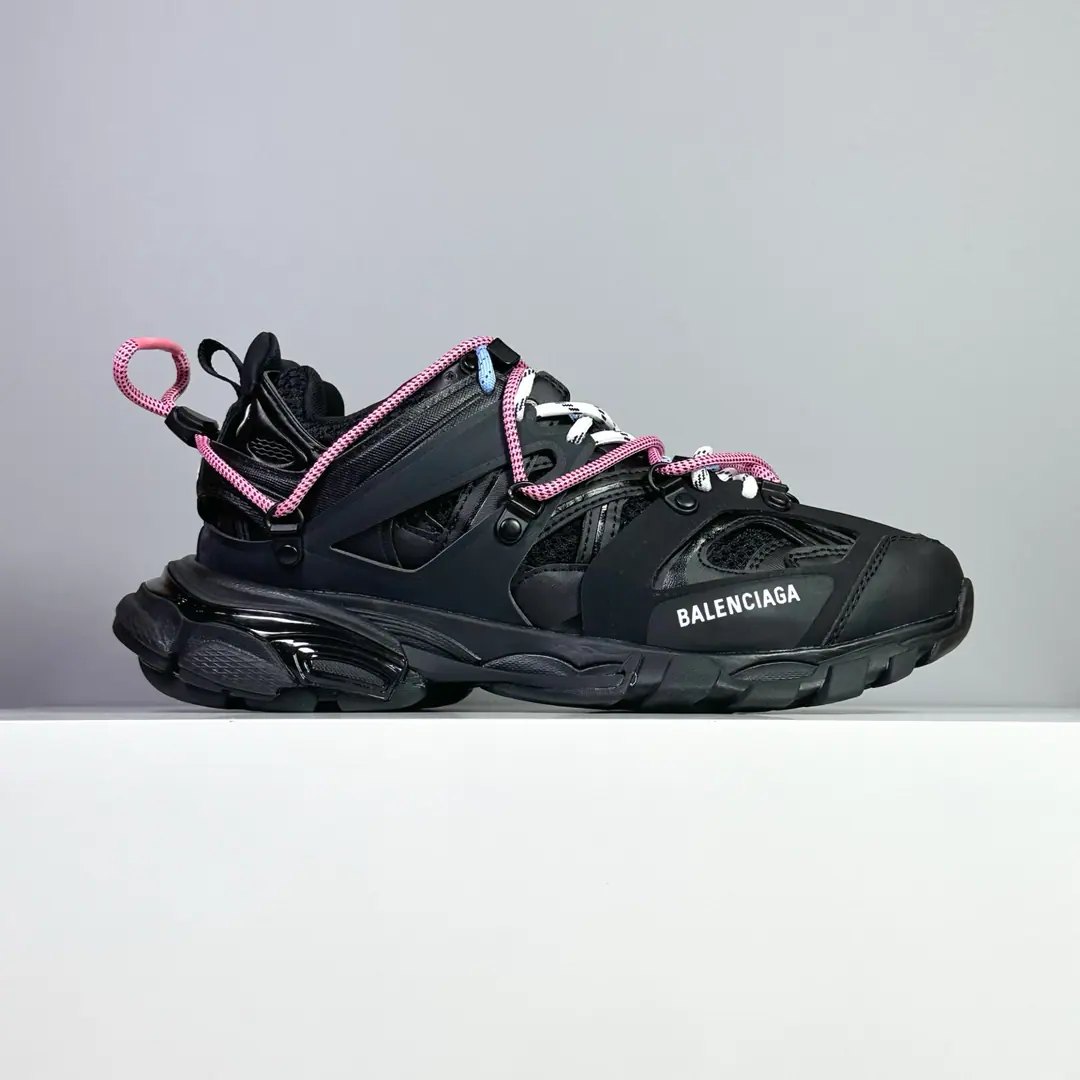 We're here today.【OKScan Version】The pure original Parisian of the third generation. 3.0- We'll tie the money. Information: New paragraphBALENCIAGA Parisian.-Runner, It's by the overcoat., Old, We'll have to sew it in detail., Show the designer. Demna Sports shoes., With a pair.「Old shoes.」Passing the regenesis., Backboard, The shoe head., And it's shown. Demna Structural vision for the future The original box is 100% back to the official configuration from inside to outside. Top level for crushing all versions of code: 35 36 37 38 39 40 41 42 43 44 45 46