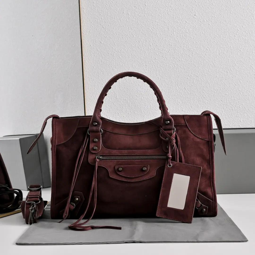 - Oh, my God.26New year's money, Pee.+Mirror Series！ Dimensions: 38cm, Colours: Wine.