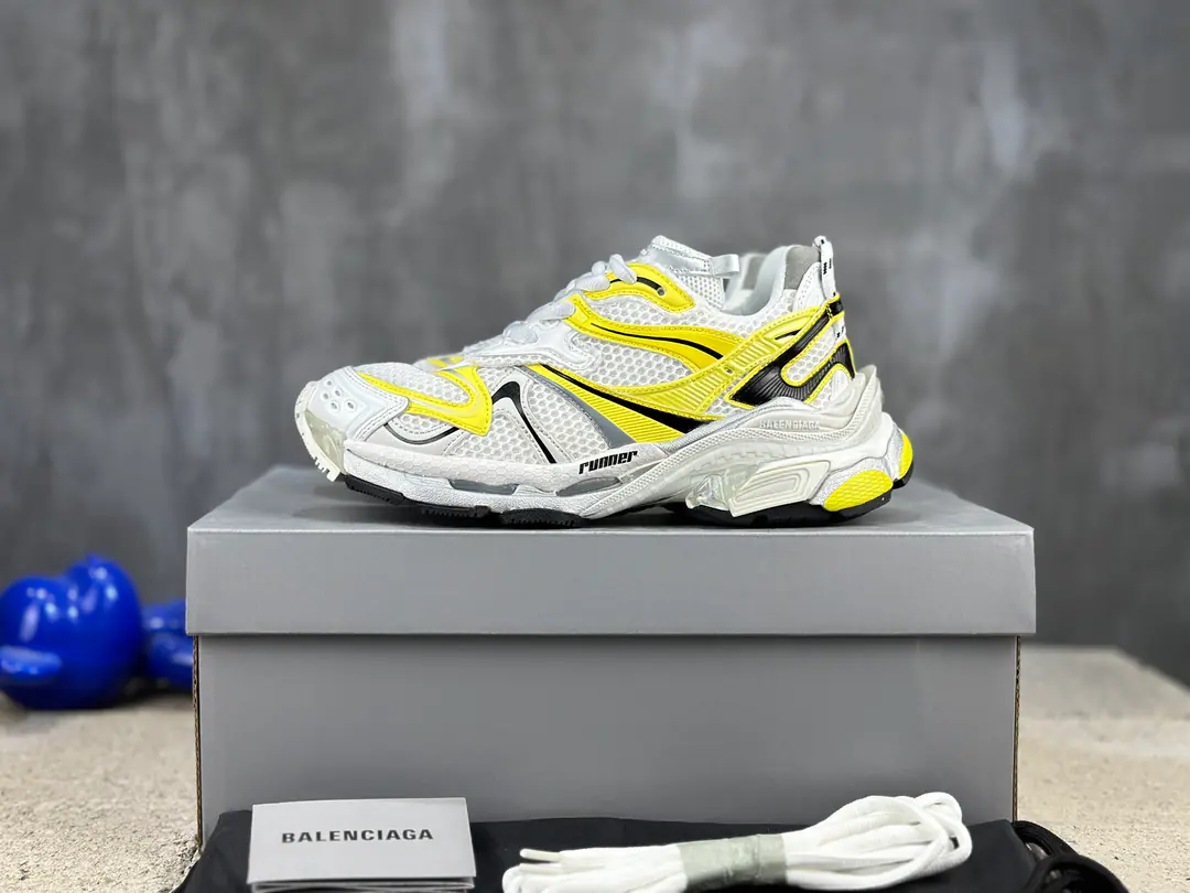 🌀【The present.】Top Match Runner-2 Breaking the wind. New paragraphBALENCIAGA Parisian.-Runner, It's by the overcoat., Old, We'll have to sew it in detail., Show the designer. Demna Sports shoes., With a pair.「Old shoes.」Passing the regenesis., Backboard, The shoe head., And it's shown. Demna Structural vision for the future The original box is 100% back to the official configuration from inside to outside. Top level for crushing all versions of code: 35 36 37 38 39 40 41 42 43 44 45 46