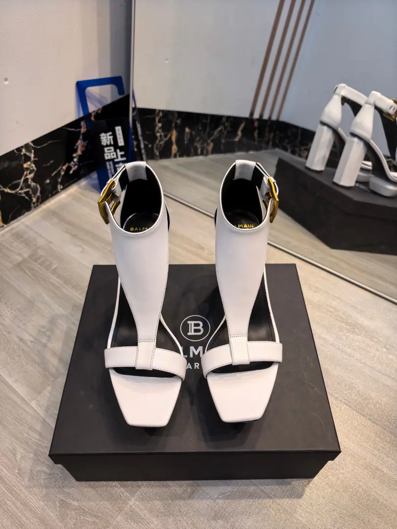 Plant exits, 𝘽𝙖𝙡*𝙖𝙞𝙣 Balman.2026Spring and summer's latest show hates the sandals of the water station.. ʚ😊ɞ The name Balman.𝘽𝙖𝙡𝙢𝙖𝙞𝙣By the French fashion designer.𝙥𝙞𝙚𝙧𝙧𝙚 𝘽𝙖𝙡𝙢𝙖𝙞𝙣（Pierre..Balman.）Mr. S. was created1945The old fashion house., with𝘿𝙞𝙤𝙧, 𝘽𝙖𝙡𝙚𝙣𝙘𝙞𝙖𝙜𝙖And we're going to be the three-star fashions after World War II.[Sneak.][Sneak.]This is a purely manual fashion piece. ʚ😊ɞ 𝘽𝙖𝙡𝙢𝙖𝙞𝙣Balman. The more you look at it, the more you look at it. Get a pair of Balman's shoes.𝘽𝙖𝙡𝙢𝙖𝙞𝙣 The invincible is a beautiful place.[Tooth.][Tooth.][Tooth.]That's a lot of energy. It's not good.[Tooth.][Tooth.][Tooth.] 🐝👣 ✔Original plant development, No originals, no goods. 〰 ɪɴғᴏʀᴍᴀᴛɪᴏɴ 〰 💎Material: Imported cattle skin 💎Uchi.: Imported cattle skin 💎He's tall.: 10.5𝐶𝑀♡ 💎Otsumi!: Italian imports are so thick. 💎Codes: 36--42（40.41.42Custom without re-offer）