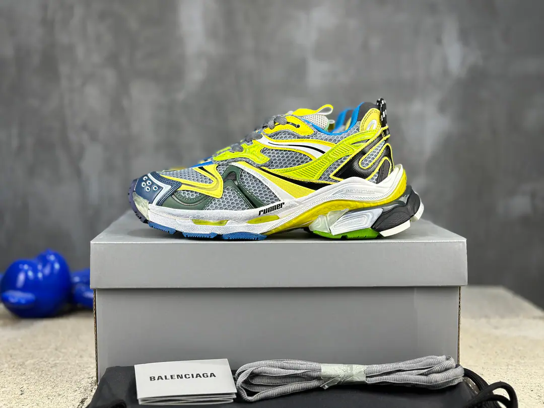 🌀【The present.】Top Match Runner-2 Breaking the wind. New paragraphBALENCIAGA Parisian.-Runner, It's by the overcoat., Old, We'll have to sew it in detail., Show the designer. Demna Sports shoes., With a pair.「Old shoes.」Passing the regenesis., Backboard, The shoe head., And it's shown. Demna Structural vision for the future The original box is 100% back to the official configuration from inside to outside. Top level for crushing all versions of code: 35 36 37 38 39 40 41 42 43 44 45 46