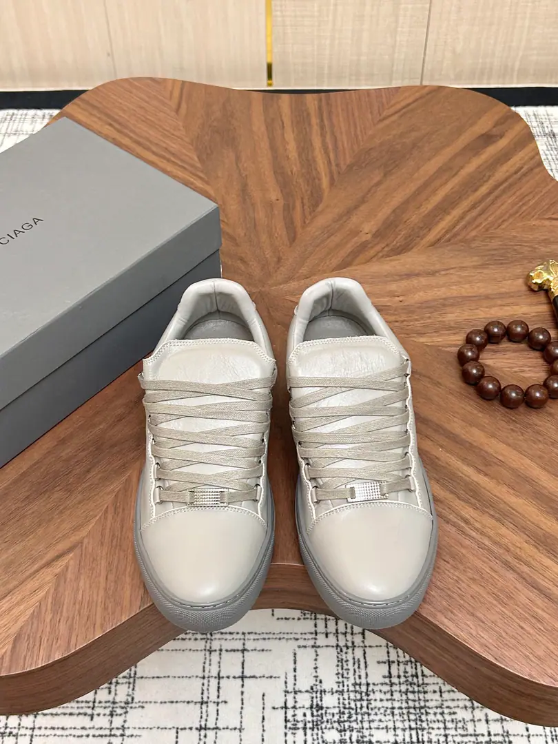 Get out of the factory. 🔥Balenciaga🆕 Parisian.38-45👟