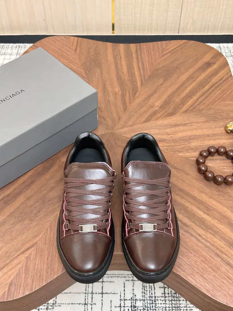 Get out of the factory. 🔥Balenciaga🆕 Parisian.38-45👟