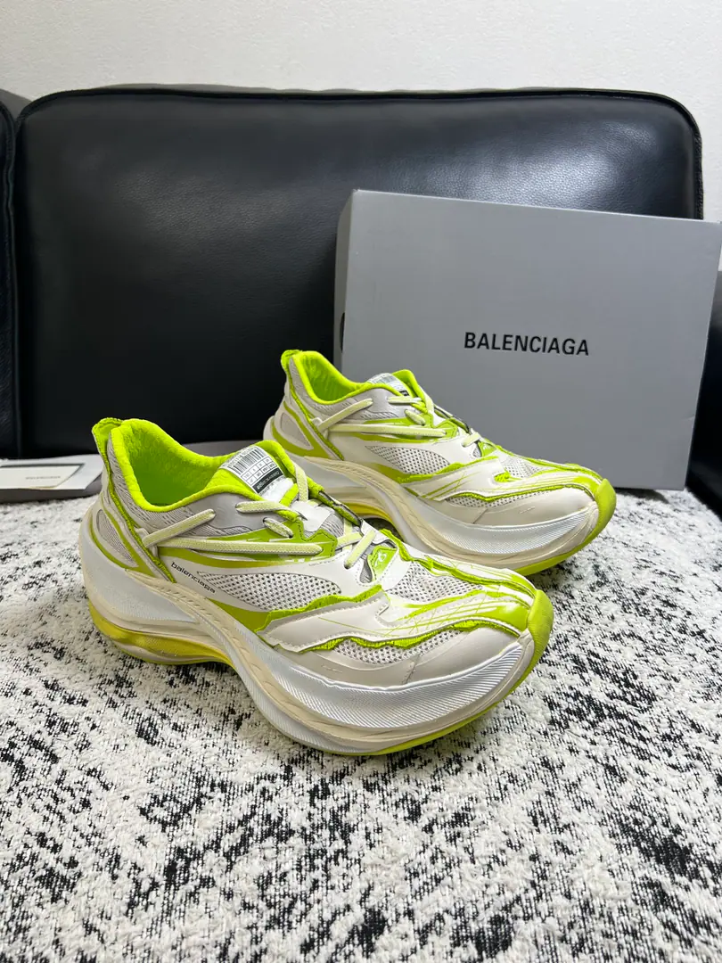 BALENCIAGA High Quality Top-level craft Parisian. The counter is being synchronized with the original distribution configuration., Italian imports of original cow-coloured flour, High-quality integration process, All imported water- dyeed cattle stubs., Shoes under the sole.: The original factory is super comfortable with the original base., The original factory and the single. Codes 36-44（ Make a reservation. Women40 45 )