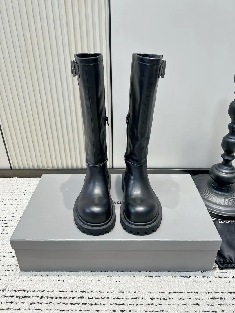 G BALENCIAGA The Paris family's thick, high-lighted knight boots.26ss Cool, heavy job.｜The old Parisian knights with boots. Hard-ass leather with straight boots., I'll just get the foot aerodrome. Round and big shoes., It's a little bit of a sexual street thing. Side-invisible zipper design, It's easy to wear. And the teeth are thick., He's a big, big, big, big, big, big, big, big, big, big, big, big, big, big, big, big, big, big, big, big, big, big, big, big, big, big, big, big, big, big, big, big, big, big, big, big, big, big, big, big, big, big, big, big, big, big, big, big, big, big, big, big, big, big, big, big, big, big, big, big, big, big, big, big, big, big, big, big, big, big, big, big, big, big, big, big, big, big, big, big, big, big, big, big, big, big, big, big, big, big, big, big, big, big, big, big, big, big, big, big, big, big, big, big, big, big, big, big, big, big, big, big, big, big, big, big, big, big, big, big, Boots-style., Modified calf lines, No leg-scree. Cool and thin., The street feels like it's just a little bit more. ▪Shoe.: Head-decked cow skin. ▪Foot.: A sheep's shoes. ▪Otsumi!: Rubber Bottom ▪Codes: 35-39（40.41I'll make sure I don't change it.）