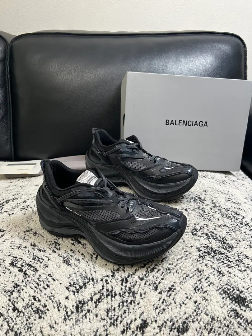 BALENCIAGA High Quality Top-level craft Parisian. The counter is being synchronized with the original distribution configuration., Italian imports of original cow-coloured flour, High-quality integration process, All imported water- dyeed cattle stubs., Shoes under the sole.: The original factory is super comfortable with the original base., The original factory and the single. Codes 36-44（ Make a reservation. Women40 45 )