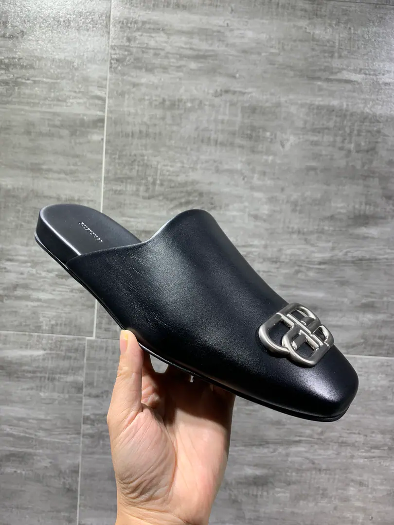 🔥🔥🔥BALENCIAGA^】Top Version High-end contour and moller's shoes., That's a real leather slipper., Original version 1-to-1 development, Requisition level Shoe-faced material, Top-level original imported cow-surface, Shoe.BBMarking, Same-coloured shoe cushions. Float microscript A unique English fashion wind. The insides are top-of-the-art. Original Speculation Proprietary Size 39-46（38,4546No. No. No.）