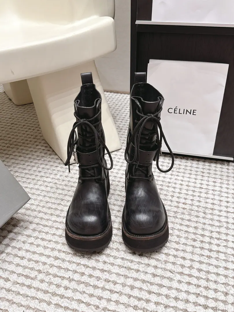 Requisition level Men➕30 #Couple money. Balenciag*26ssThe new Autumn money is used to be a thick-ass Martin boots. A cary, street-worked, hot-ass Martin boots., The round-and-brow size is a hand-skinned skin., Metal-button belts on the side of boots with multi-band designs, Alphabet marking of the cylinder, The ancient industrial senses are full.. The heavy-duty car elements are re-coloured with the original coloring., No schmucks., The rigid atmosphere is so easy to pull up the entire atmosphere., It's the one who's got the booty on the swing.. Shoe.: Bullskins. Uchi.: Bullskins. Otsumi!: The real one is a combination of the lines. size: 35-45Code（Women40.41 Men45 Custom without re-offer）