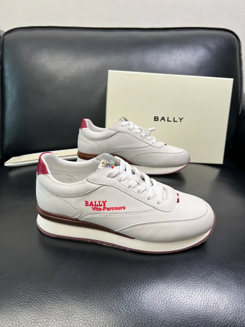 BALLY High Quality Top-level craft Barry. The cabinet is configured with the original plant, The salami is imported into the country., Imported water- dyeed cattle mats, Shoes under the sole.: The original plant is used for the original base., It's super comfortable to be a sole-acting base., The original factory and the single., Welcome to the comparison., Codes 39-44（Sold 45 ）
