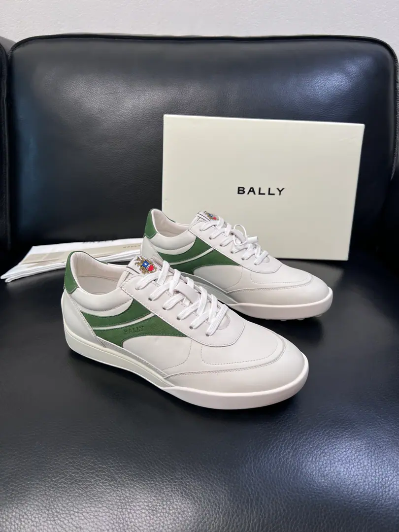 BALLY High Quality Top-level craft Barry. The cabinet is configured with the original plant, The salami is imported into the country., Imported water- dyeed cattle mats, Shoes under the sole.: The original plant is used for the original base., It's super comfortable to be a sole-acting base., The original factory and the single., Welcome to the comparison., Codes 39-44（Sold 45 ）