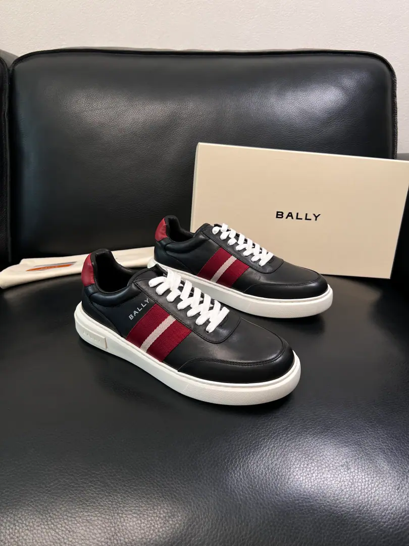 BALLY High Quality Top-level craft Barry. The cabinet is configured with the original plant, The salami is imported into the country., Imported water- dyeed cattle mats, Shoes under the sole.: The original plant is used for the original base., It's super comfortable to be a sole-acting base., The original factory and the single., Welcome to the comparison., Codes 38-44（Sold 45 46）