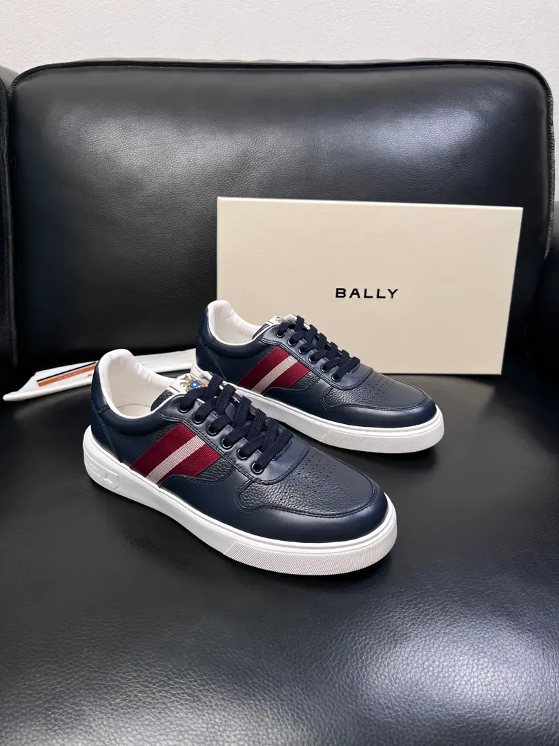 BALLY High Quality Top-level craft Barry. The cabinet is configured with the original plant, The salami is imported into the country., Imported water- dyeed cattle mats, Shoes under the sole.: The original plant is used for the original base., It's super comfortable to be a sole-acting base., The original factory and the single., Welcome to the comparison., Codes 38-44（Sold 45 46）