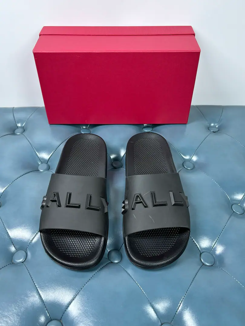 🍀BALLY/The new Barley. Light-SlidingTPUShoes under the sole., The upper foot is extremely comfortable., Quality perception Multi-Currently Optional！39-46