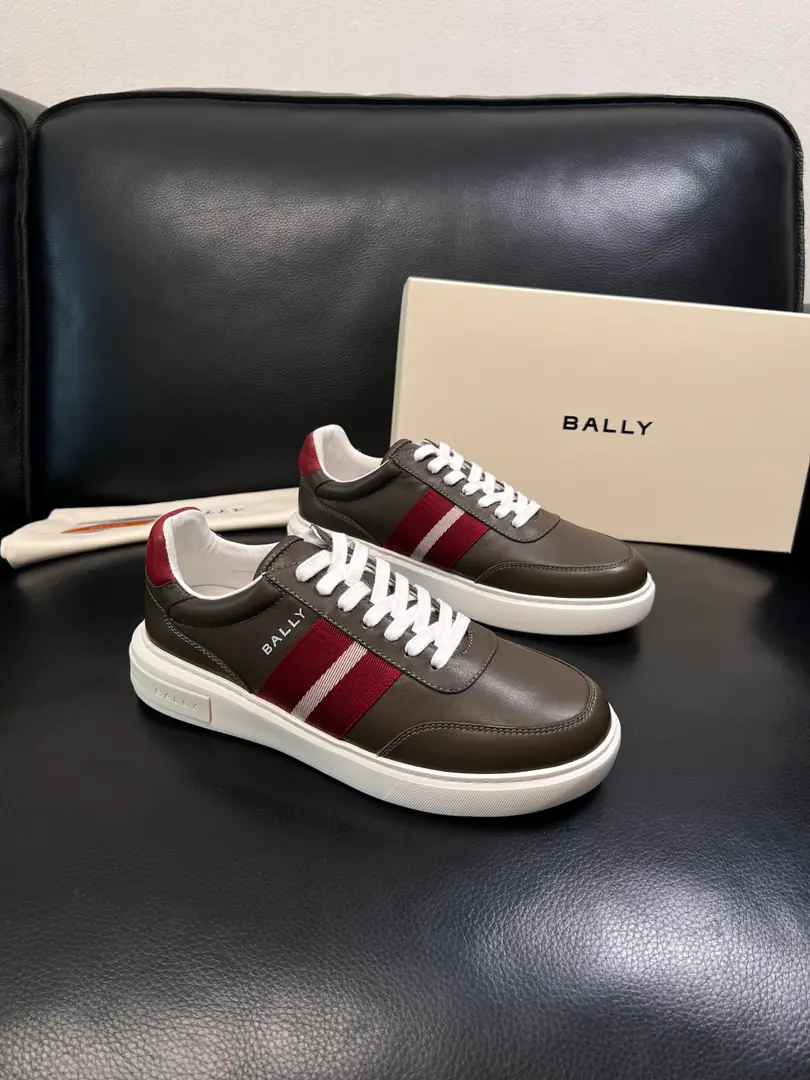 BALLY High Quality Top-level craft Barry. The cabinet is configured with the original plant, The salami is imported into the country., Imported water- dyeed cattle mats, Shoes under the sole.: The original plant is used for the original base., It's super comfortable to be a sole-acting base., The original factory and the single., Welcome to the comparison., Codes 38-44（Sold 45 46）