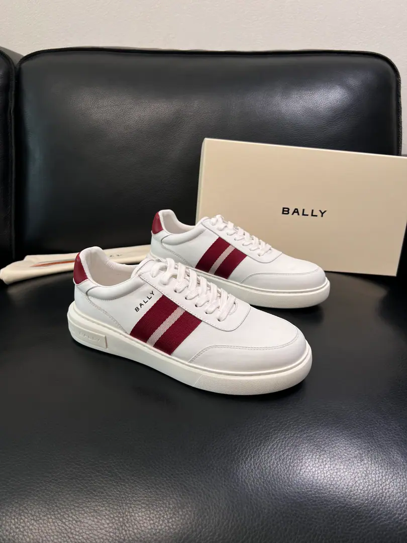 BALLY High Quality Top-level craft Barry. The cabinet is configured with the original plant, The salami is imported into the country., Imported water- dyeed cattle mats, Shoes under the sole.: The original plant is used for the original base., It's super comfortable to be a sole-acting base., The original factory and the single., Welcome to the comparison., Codes 38-44（Sold 45 46）