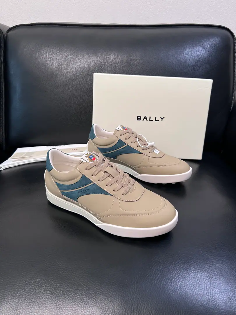 BALLY High Quality Top-level craft Barry. The cabinet is configured with the original plant, The salami is imported into the country., Imported water- dyeed cattle mats, Shoes under the sole.: The original plant is used for the original base., It's super comfortable to be a sole-acting base., The original factory and the single., Welcome to the comparison., Codes 39-44（Sold 45 ）