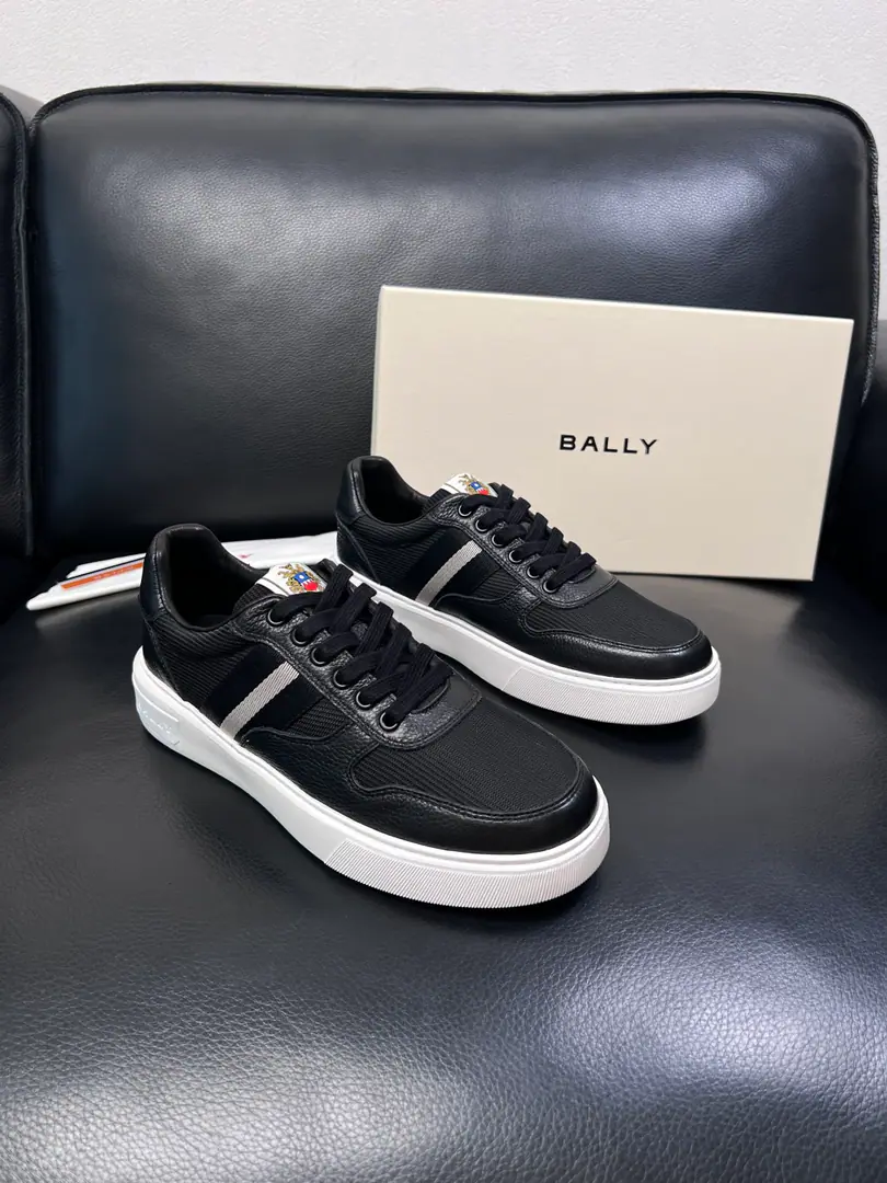 BALLY High Quality Top-level craft Barry. The cabinet is configured with the original plant, The salami is imported into the country., Imported water- dyeed cattle mats, Shoes under the sole.: The original plant is used for the original base., It's super comfortable to be a sole-acting base., The original factory and the single., Welcome to the comparison., Codes 38-44（Sold 45 46）