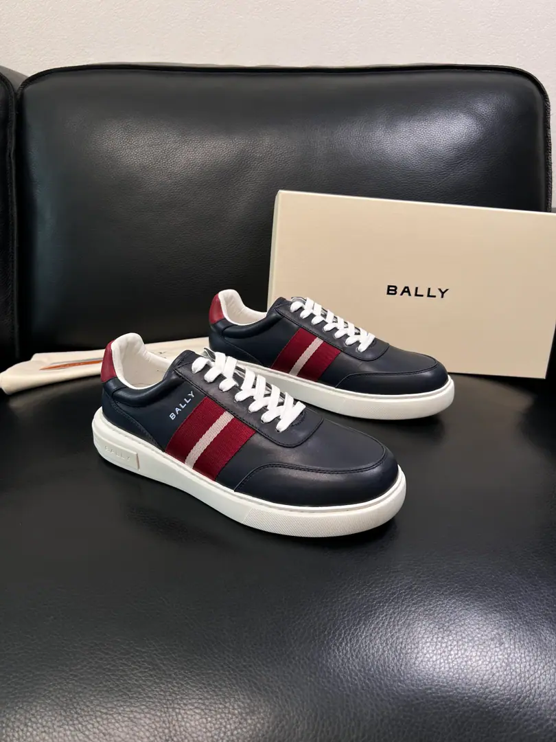 BALLY High Quality Top-level craft Barry. The cabinet is configured with the original plant, The salami is imported into the country., Imported water- dyeed cattle mats, Shoes under the sole.: The original plant is used for the original base., It's super comfortable to be a sole-acting base., The original factory and the single., Welcome to the comparison., Codes 38-44（Sold 45 46）