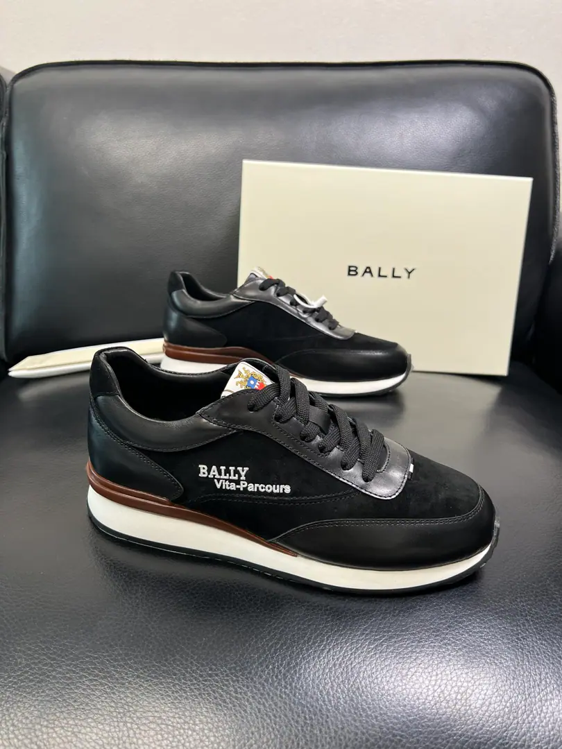 BALLY High Quality Top-level craft Barry. The cabinet is configured with the original plant, The salami is imported into the country., Imported water- dyeed cattle mats, Shoes under the sole.: The original plant is used for the original base., It's super comfortable to be a sole-acting base., The original factory and the single., Welcome to the comparison., Codes 39-44（Sold 45 ）
