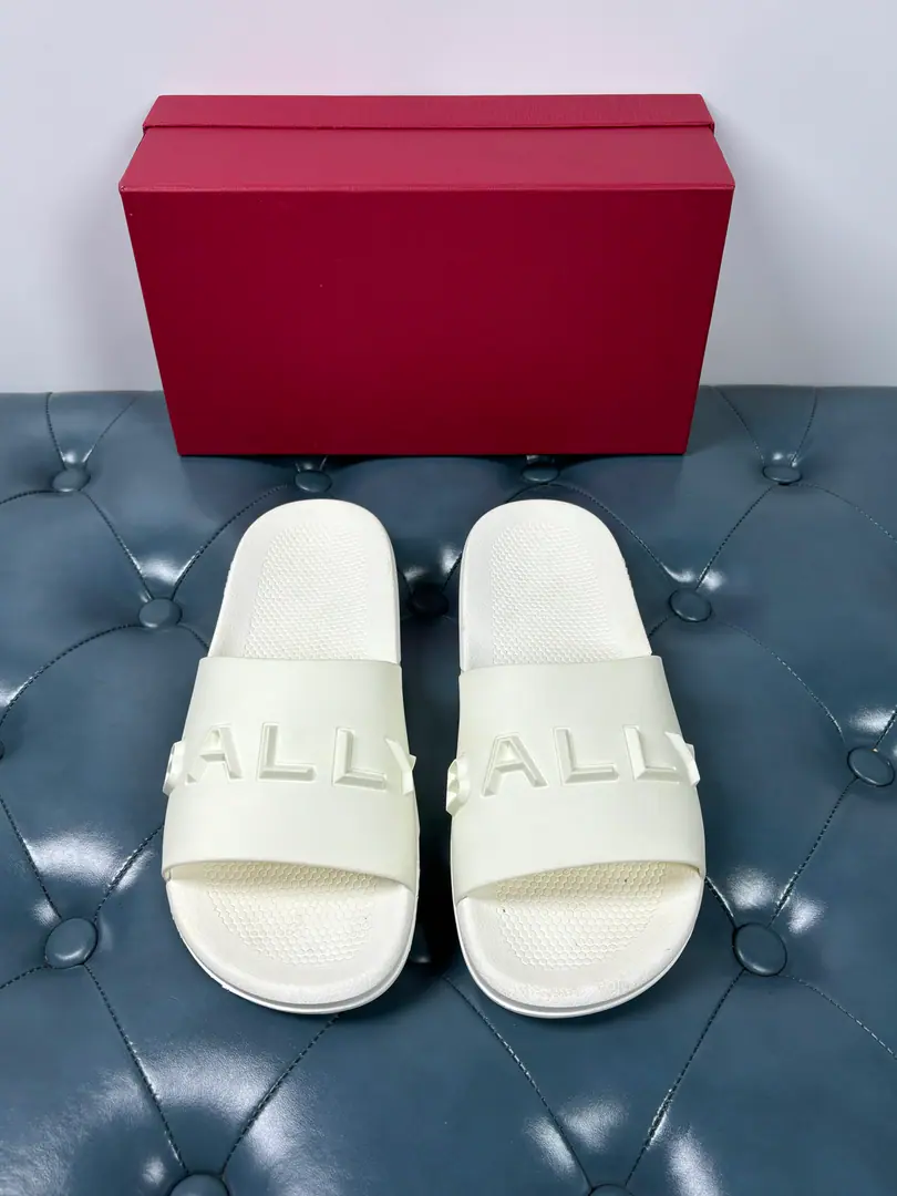 🍀BALLY/The new Barley. Light-SlidingTPUShoes under the sole., The upper foot is extremely comfortable., Quality perception Multi-Currently Optional！39-46